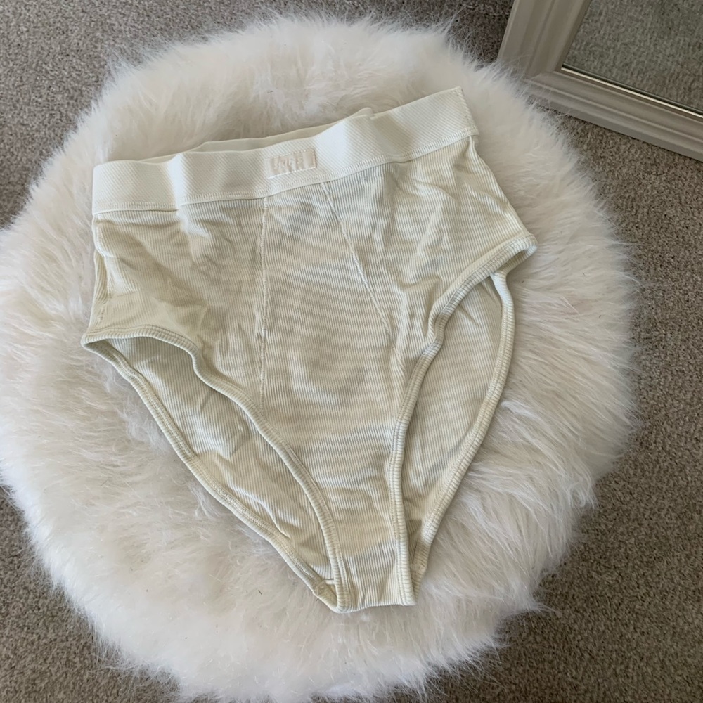 SKIMS Kim K High Waisted Shape wear Underwear